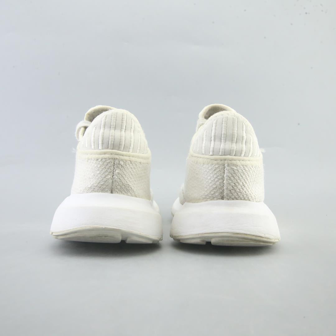ADIDAS SWIFT RUN X