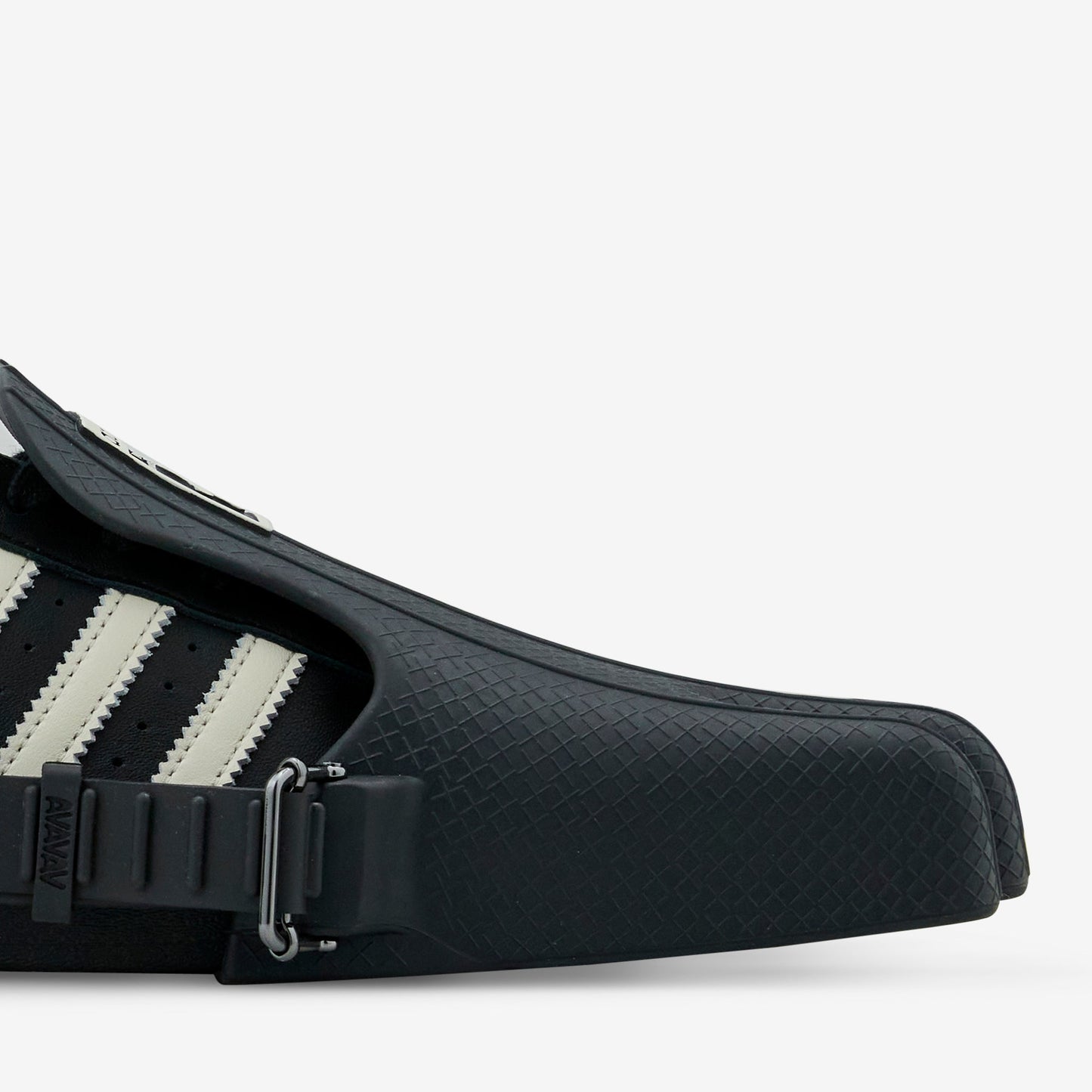 Avavav x Women's Superfinger Superstar Core Black | Cream White | Core Black