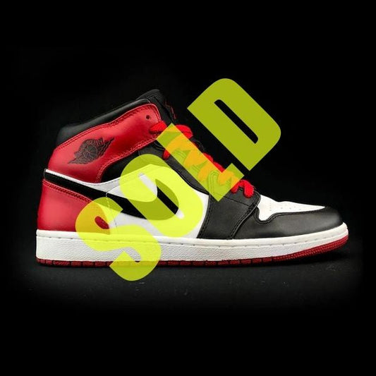 Nike Air Jordan 1 Retro 2008 Release Chicago Black Toe Size 9
