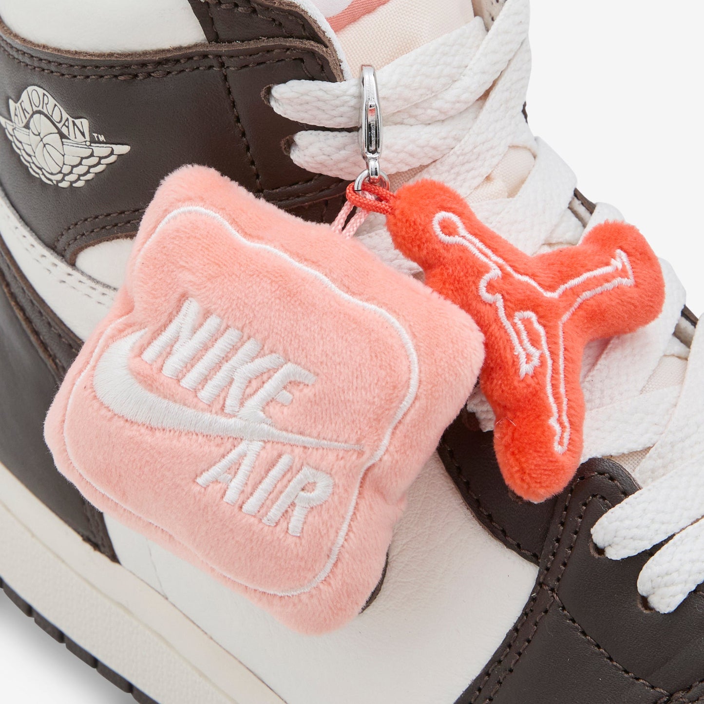 Women's Air Jordan 1 Retro High OG Baroque Brown | Sail | Light Madder Root