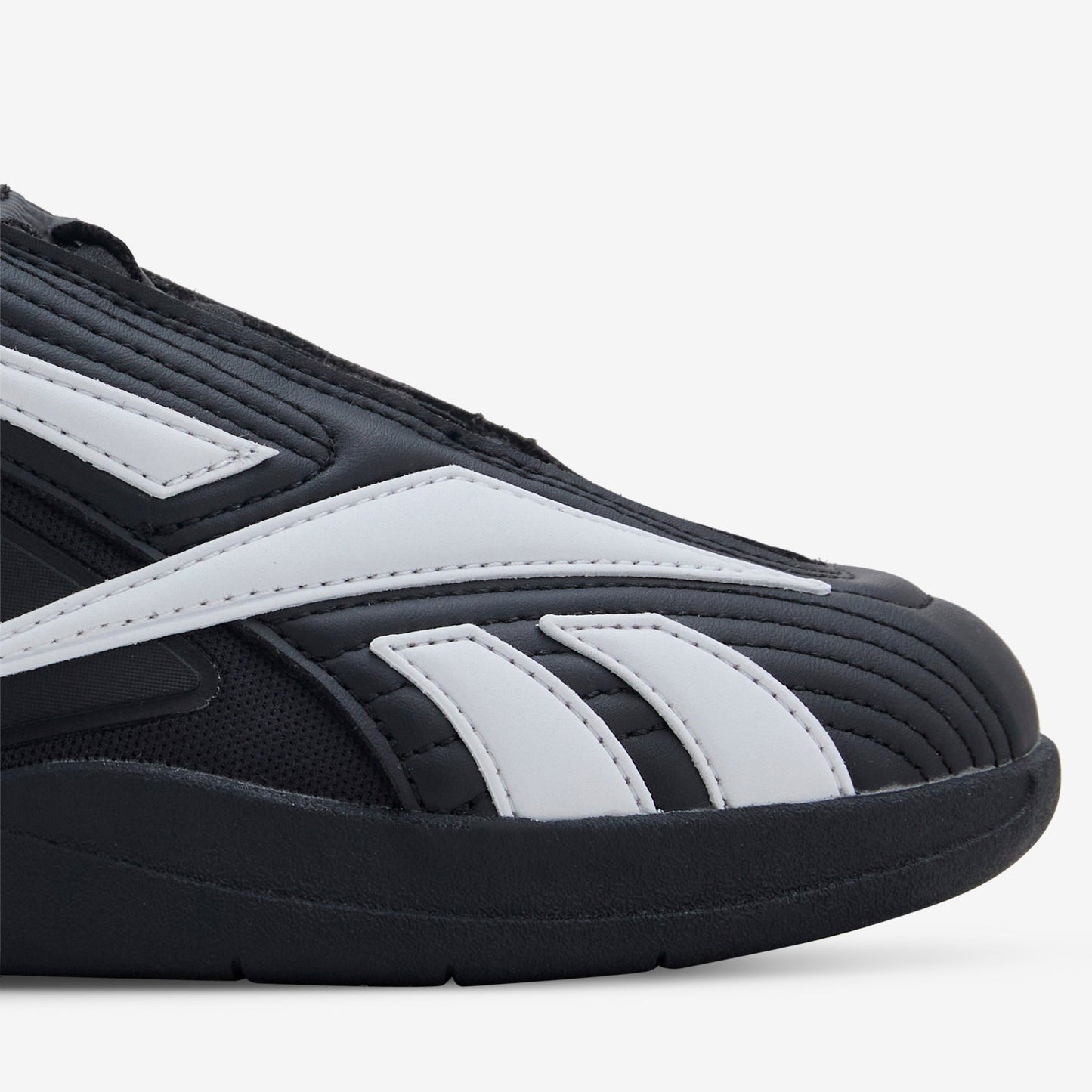 Hammer Pro LTD Black | White